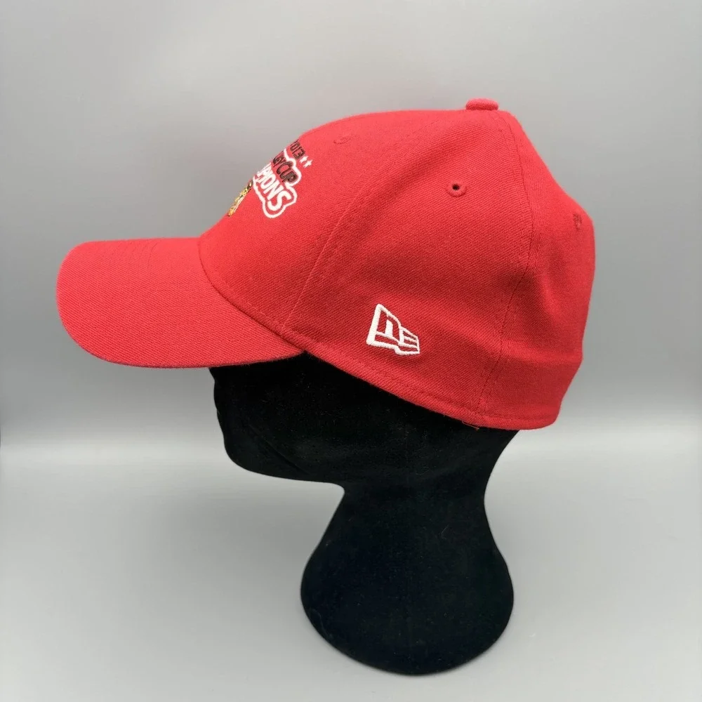 New Era Chicago Blackhawks 2013 Stanley Cup Champions Hat M/L Flex Fit Cap‎ Red